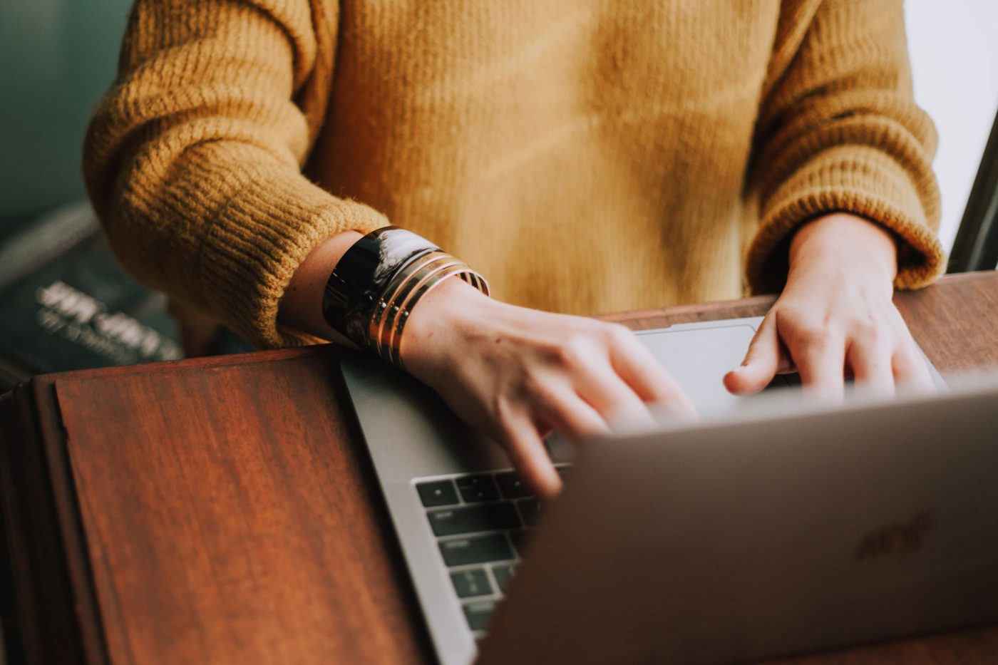 women-on-laptop